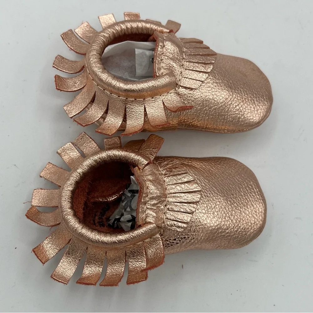 Freshly Picked Baby Moccasins Rose Gold Metallic Fringe Leather Toddler Sz 3 EUC